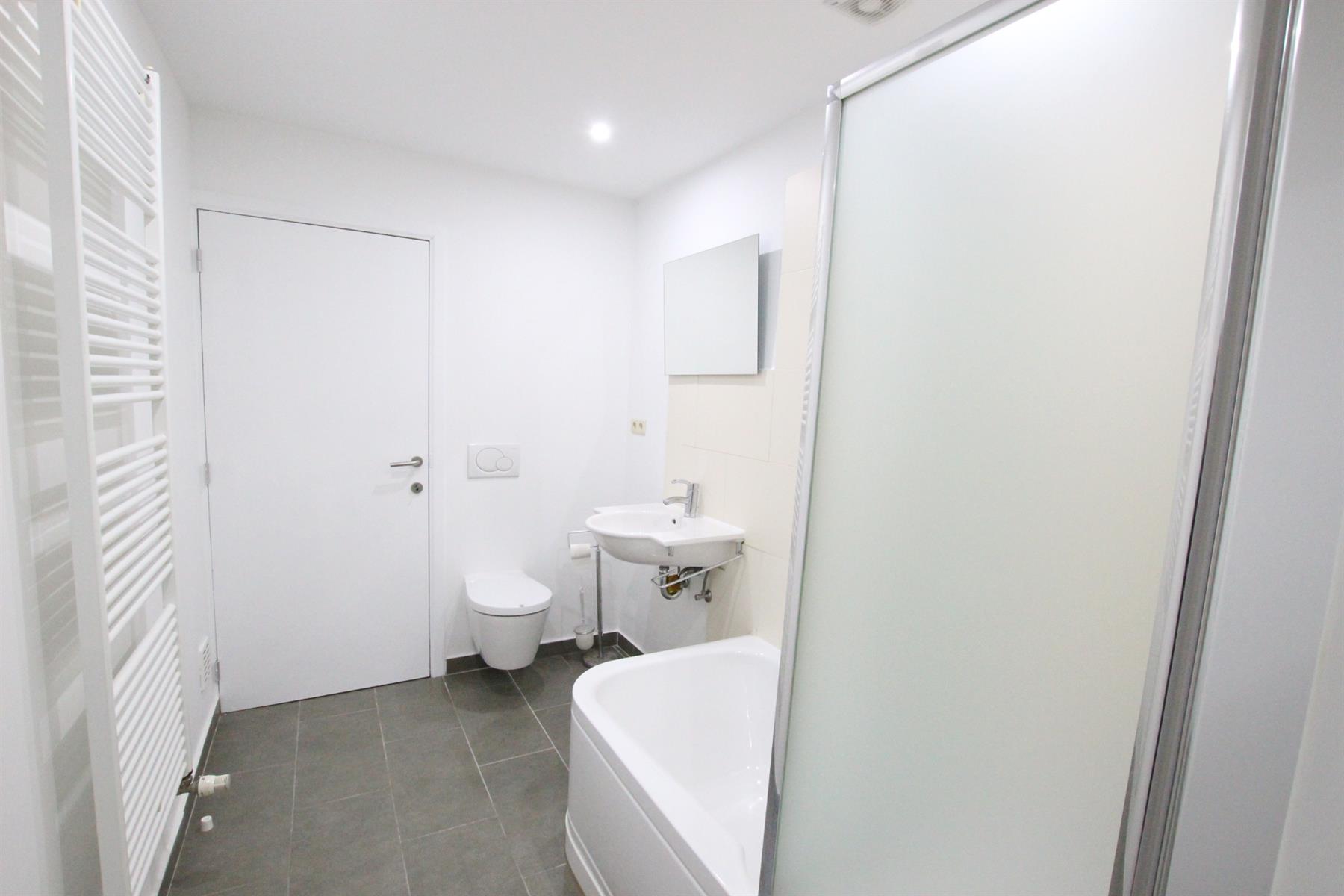 9 Square Gutenberg Bruxelles,1000,3 Slaaplamers Slaaplamers,3 Kamers Kamers,2 BadkamersBadkamers,Apartment,Square Gutenberg,7535813