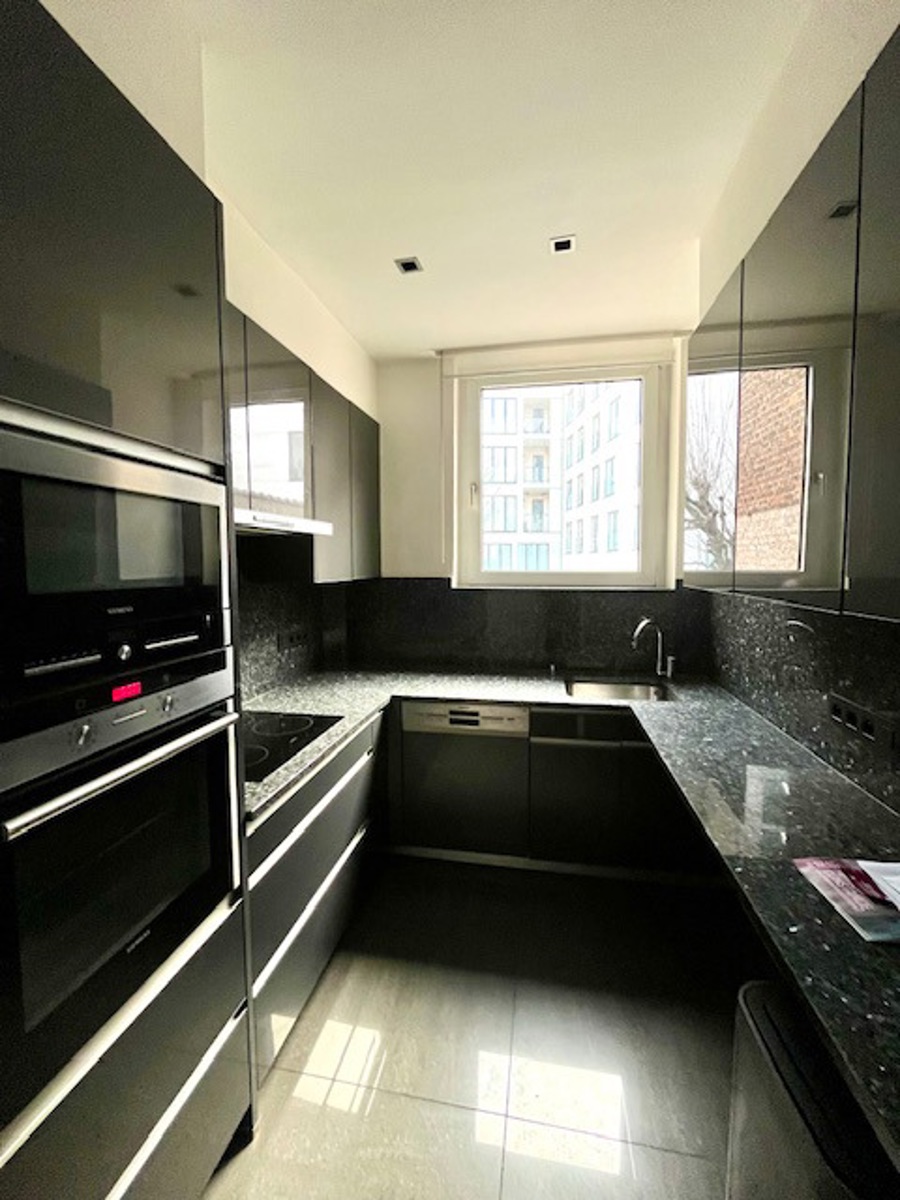 319 Rue Vanderkindere Uccle,1180,3 Bedrooms Bedrooms,3 Rooms Rooms,1 BathroomBathrooms,House,Rue Vanderkindere,7617466