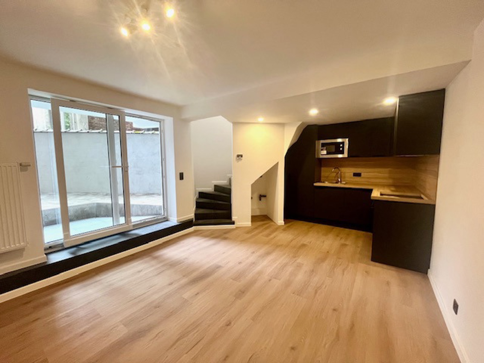 48 Rue Max Roos Schaerbeek,1030,1 Bedroom Bedrooms,1 Room Rooms,1 BathroomBathrooms,Apartment,Rue Max Roos,7701934