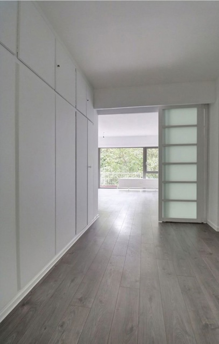 225 Avenue Winston Churchill Uccle,1180,1 Bedroom Slaaplamers,1 Room Kamers,1 BathroomBadkamers,Apartment,Avenue Winston Churchill,5,7765531