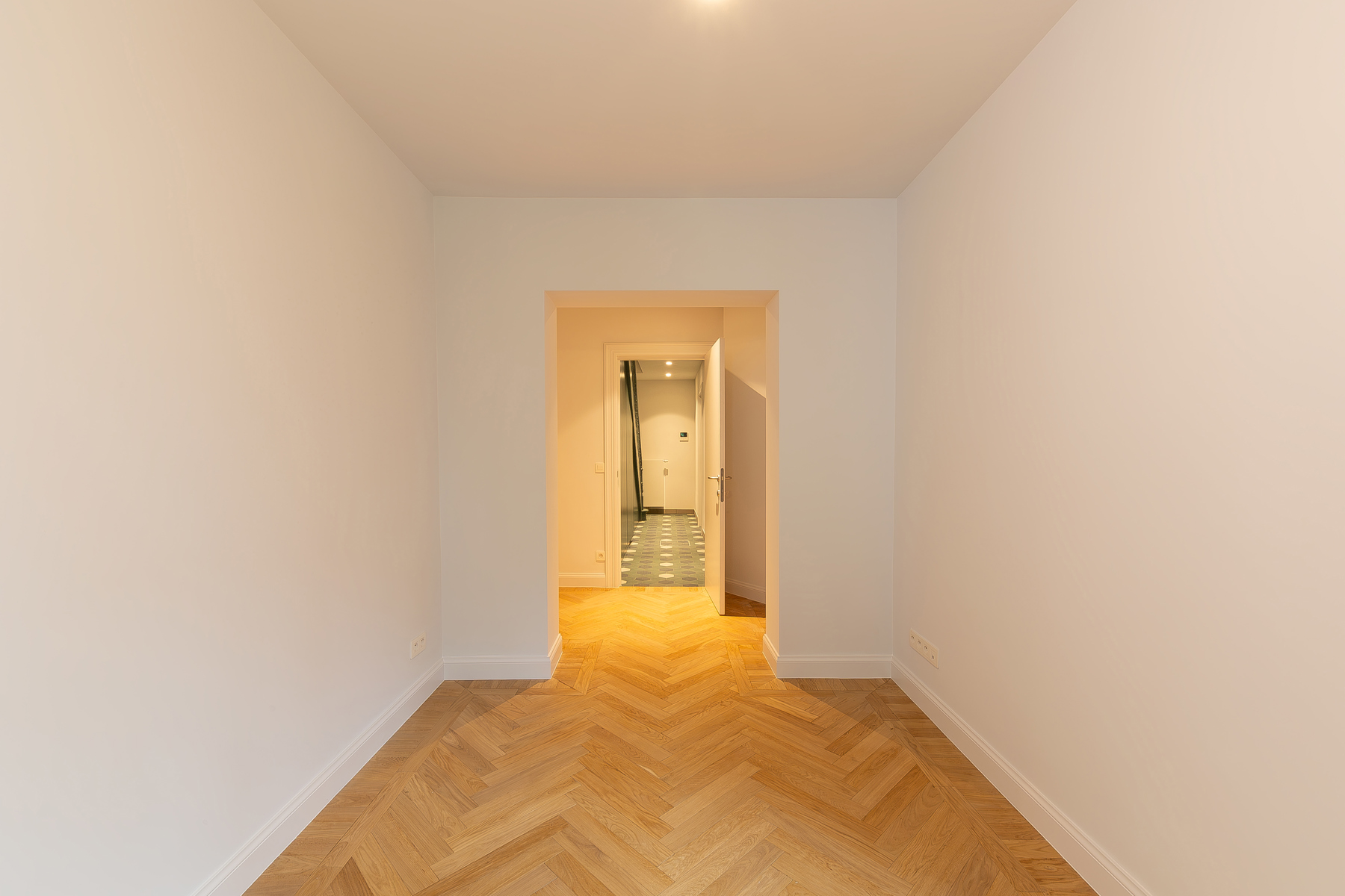 13 Place Louis Morichar Saint- Gilles,1060,2 Slaaplamers Slaaplamers,2 Kamers Kamers,1 BathroomBadkamers,Apartment,Place Louis Morichar,1,7799706