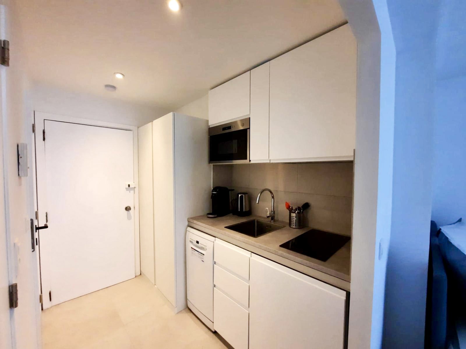117 Avenue des Nerviens Etterbeek,1040,1 BathroomBathrooms,Apartment,Avenue des Nerviens,4,7833593