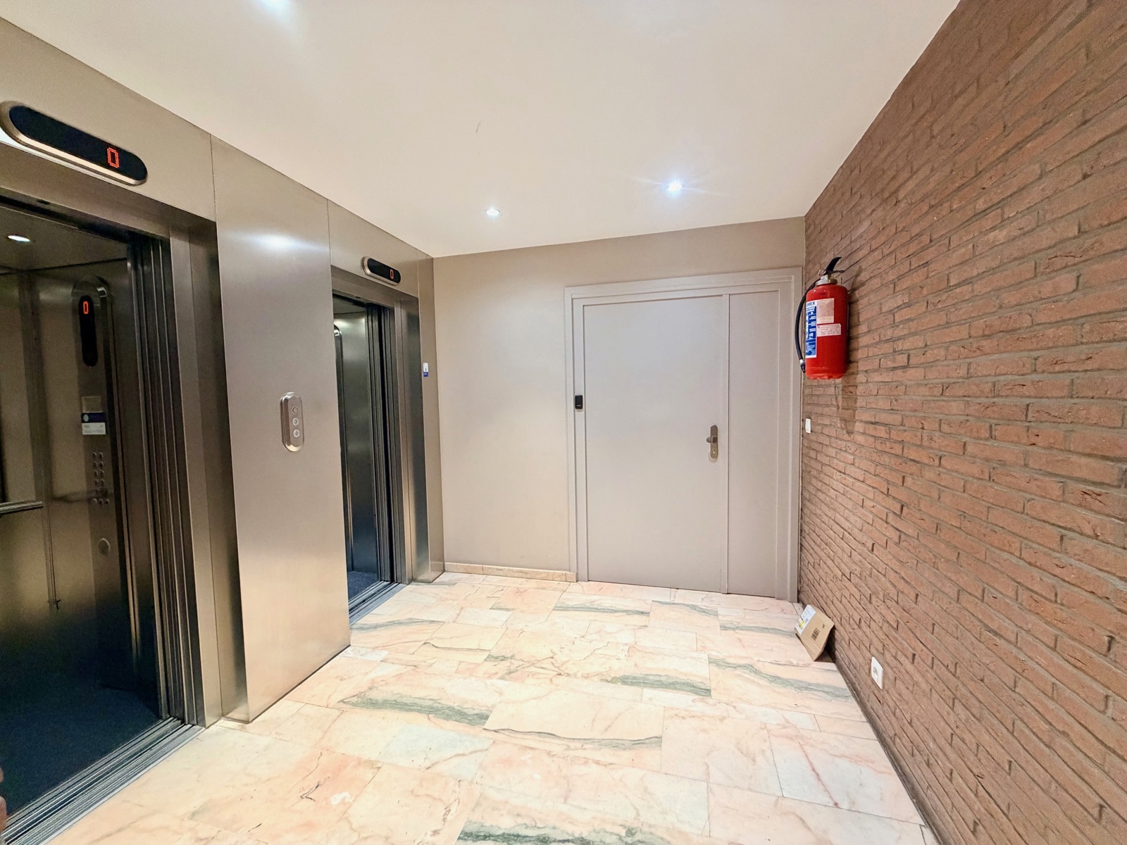 117 Avenue des Nerviens Etterbeek,1040,1 BathroomBathrooms,Apartment,Avenue des Nerviens,4,7833593