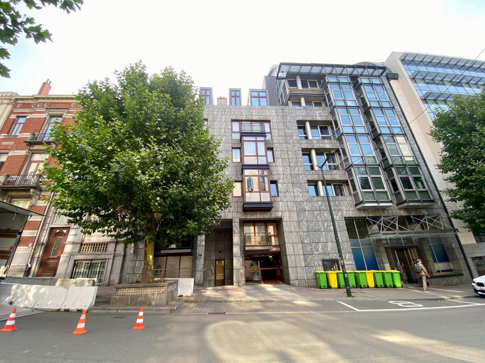 105 Rue Froissart Bruxelles,1040,1 Bedroom Slaaplamers,1 Room Kamers,1 BathroomBadkamers,Apartment,Rue Froissart,5,7892986